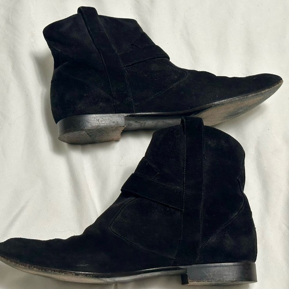 Women’s Giorgio Armani Suede Pull on Ankle Boot - Picture 1 of 10